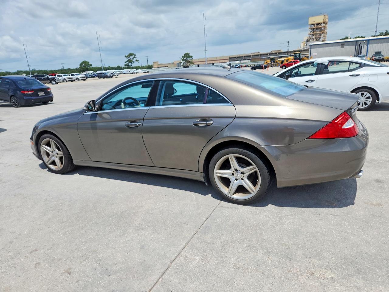 2008 Mercedes-benz Cls 550 Gray vin: WDDDJ72X08A128073