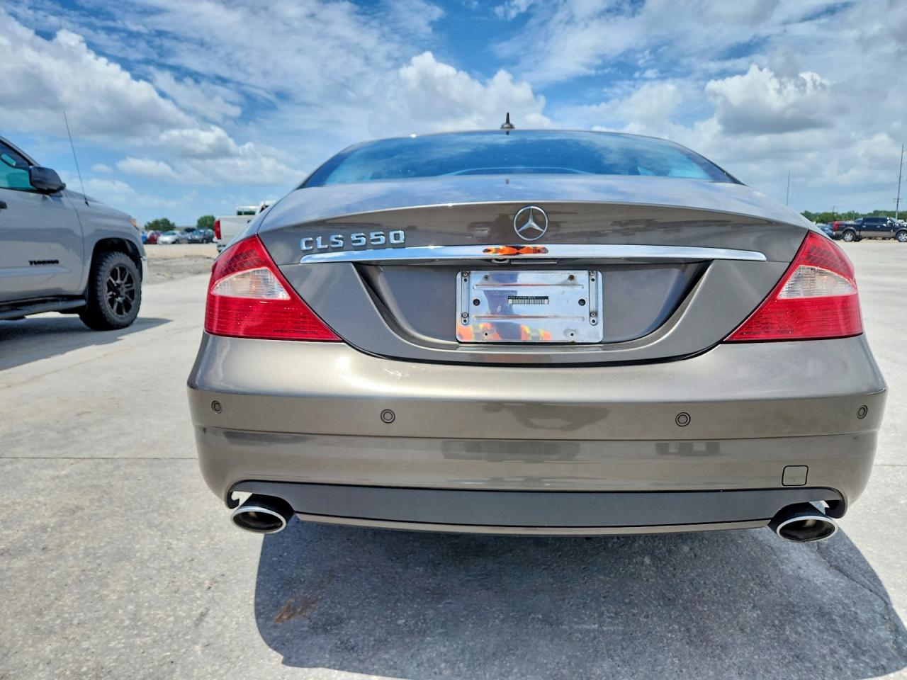 2008 Mercedes-benz Cls 550 Gray vin: WDDDJ72X08A128073