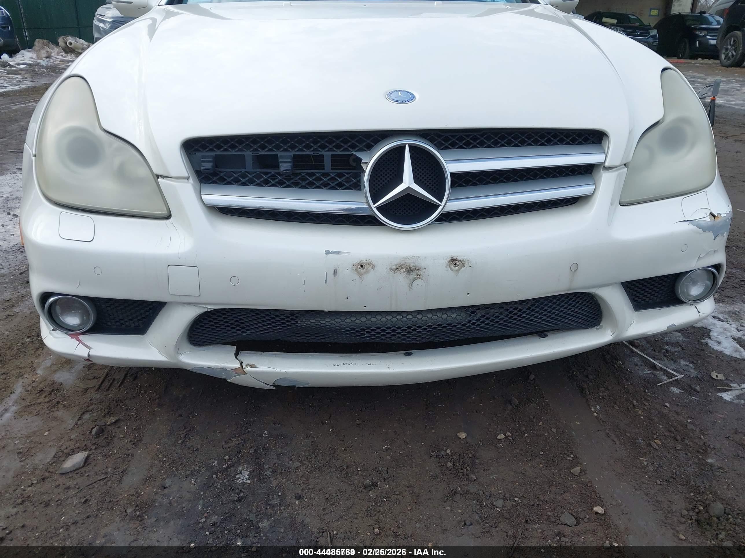 2009 Mercedes-benz Cls 550   White vin: WDDDJ72X19A141979