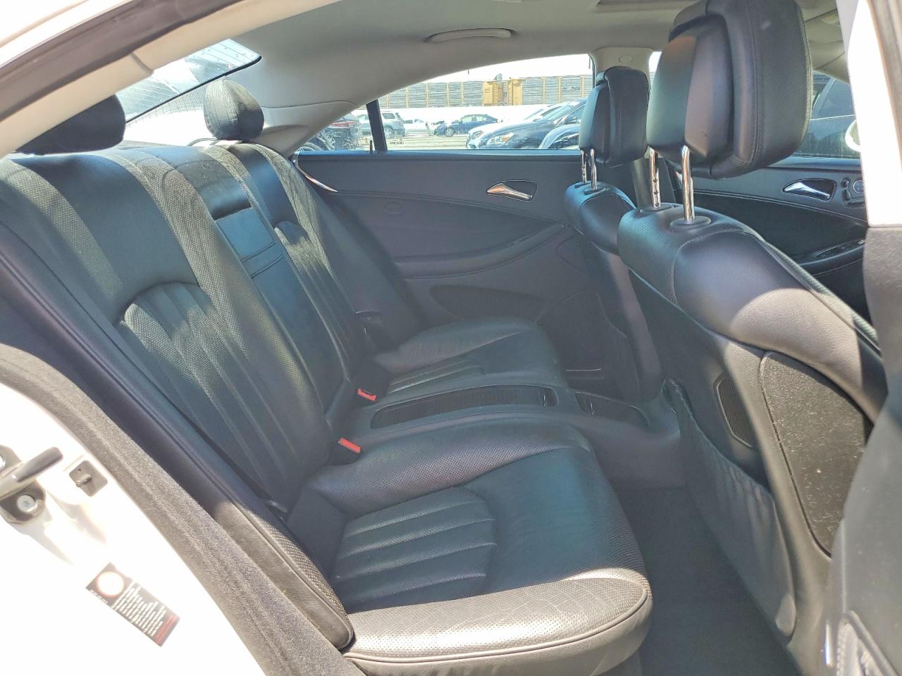 2007 Mercedes-benz Cls 550 White vin: WDDDJ72X27A099500