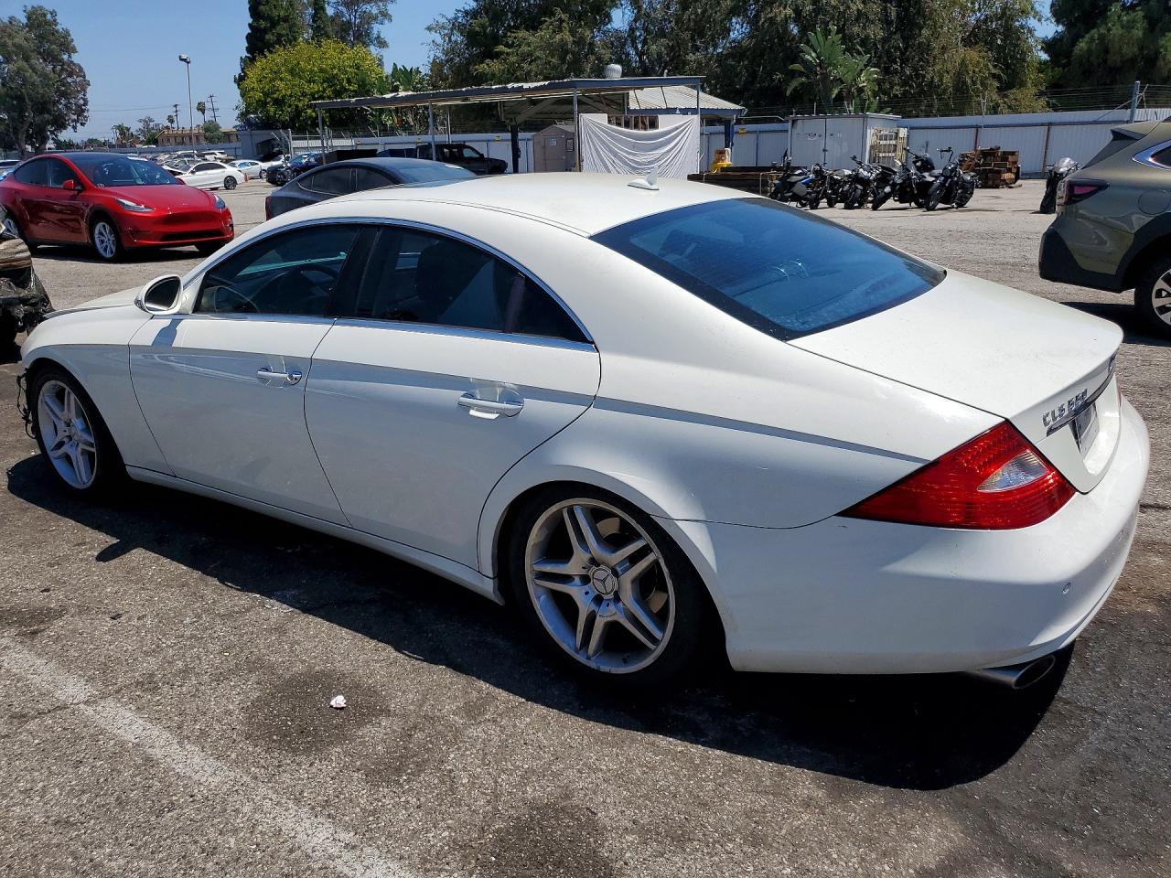 2007 Mercedes-benz Cls 550 White vin: WDDDJ72X27A099500