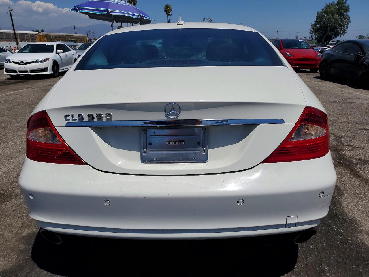 2007 Mercedes-benz Cls 550 White vin: WDDDJ72X27A099500