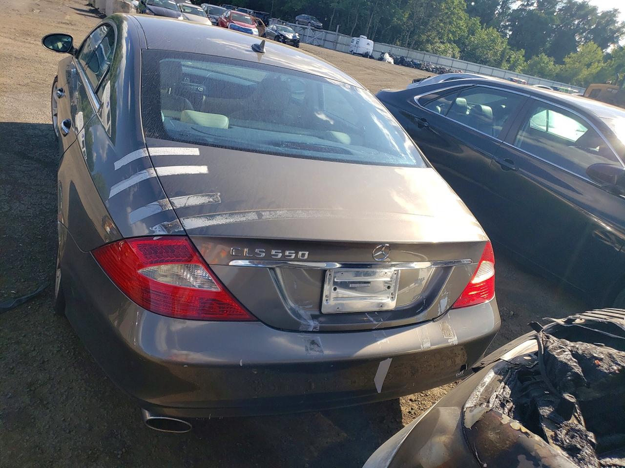 2008 Mercedes-benz Cls 550 Gray vin: WDDDJ72X28A128995
