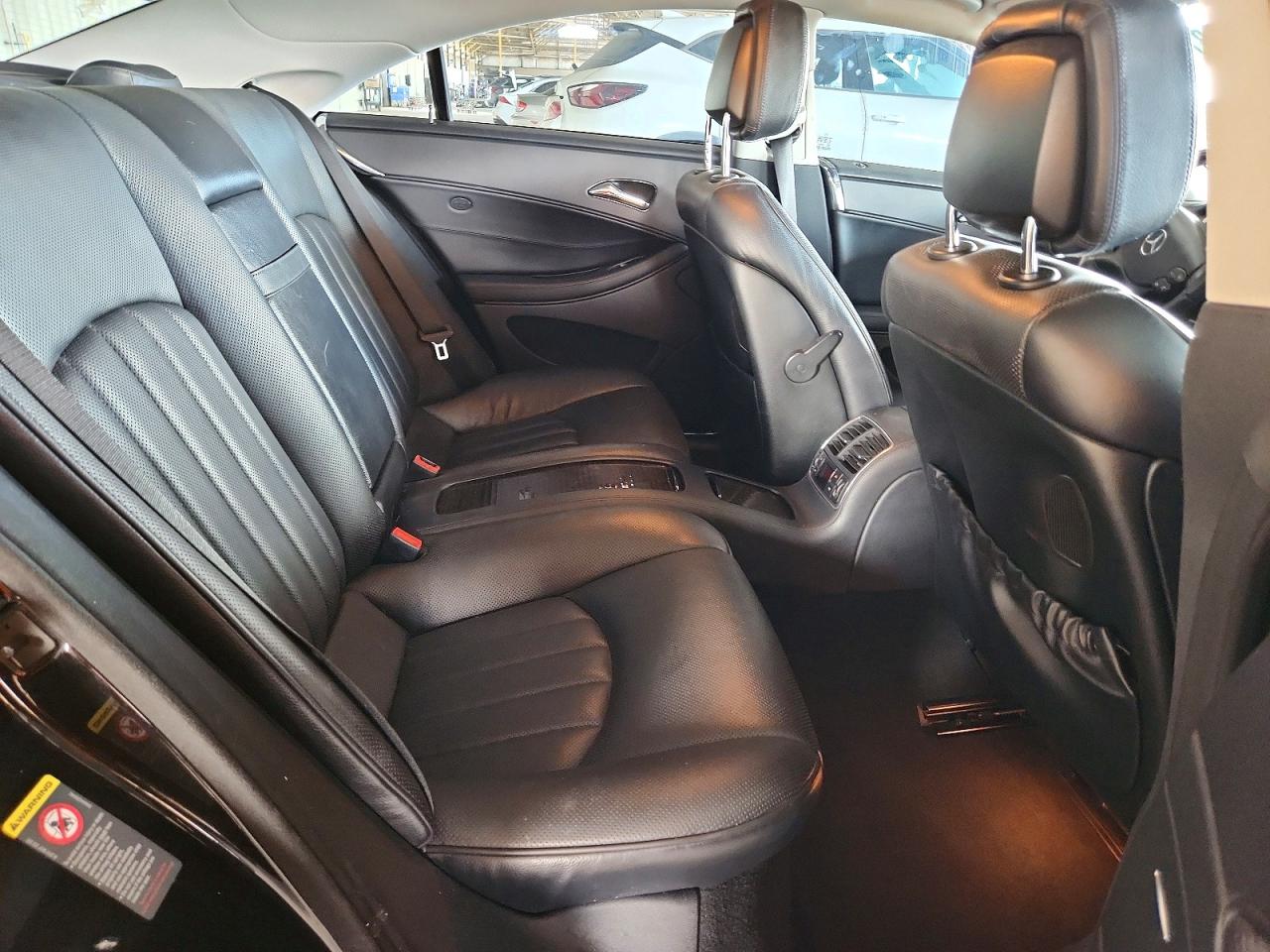 2008 Mercedes-benz Cls 550 Black vin: WDDDJ72X28A132707