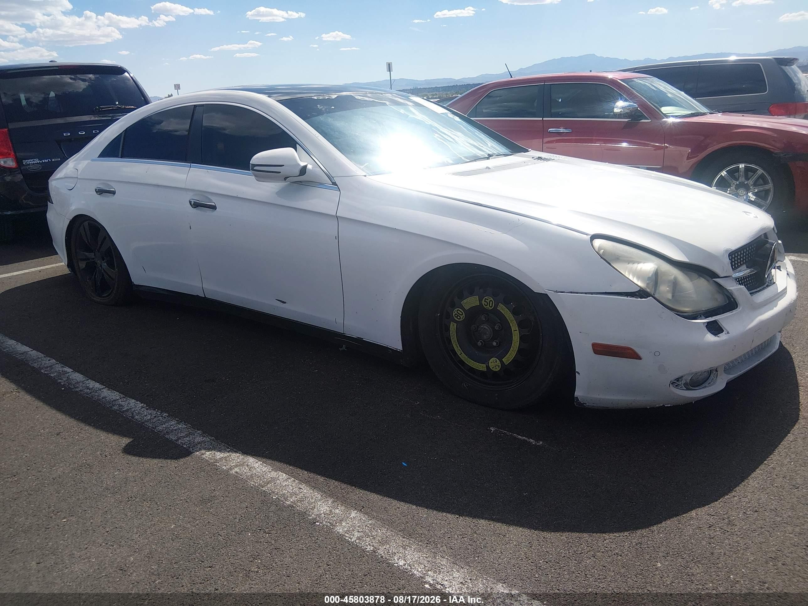 2009 Mercedes-benz Cls 550   White vin: WDDDJ72X39A153681