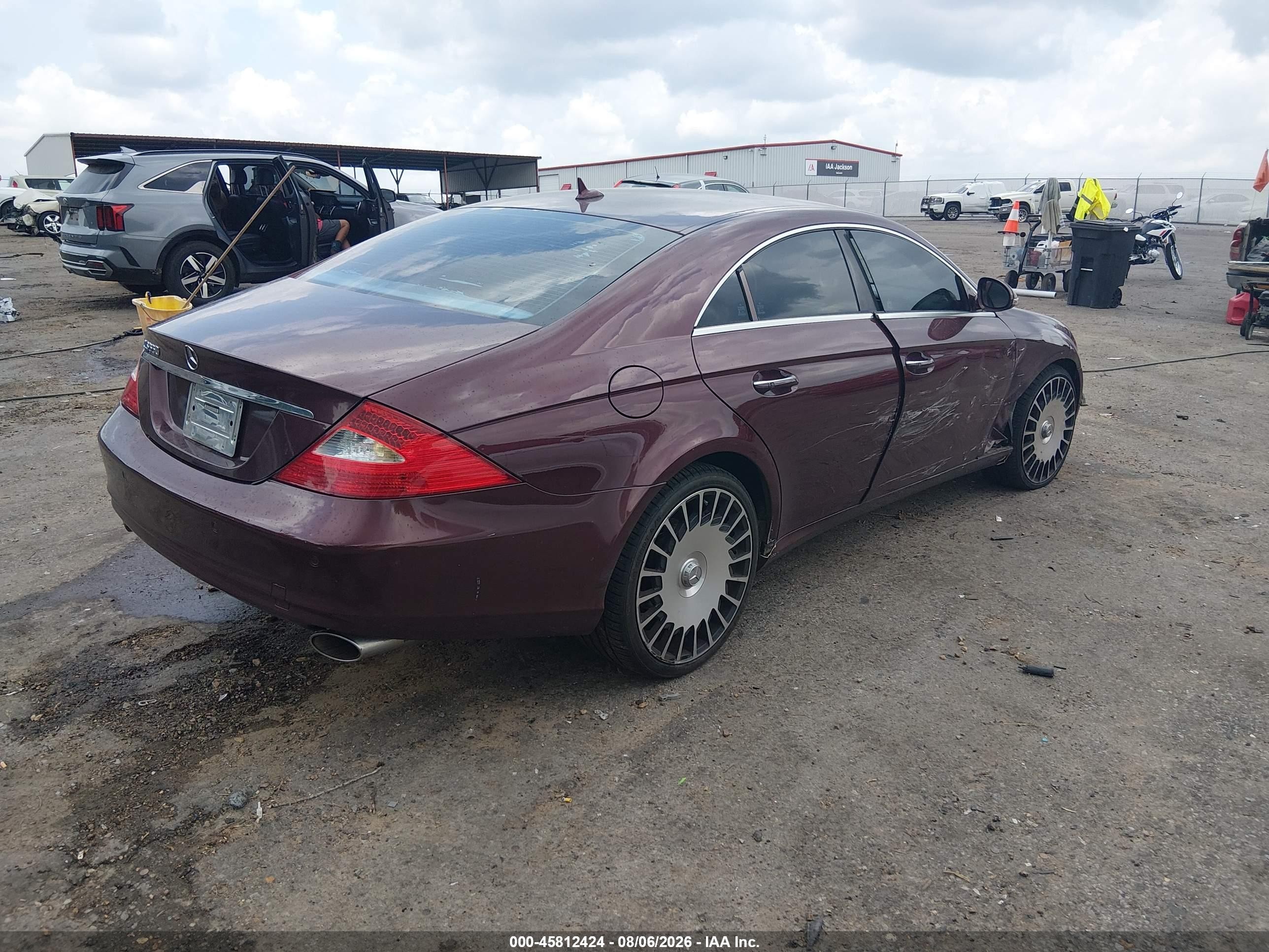 2007 Mercedes-benz Cls 550 Maroon vin: WDDDJ72X47A095271