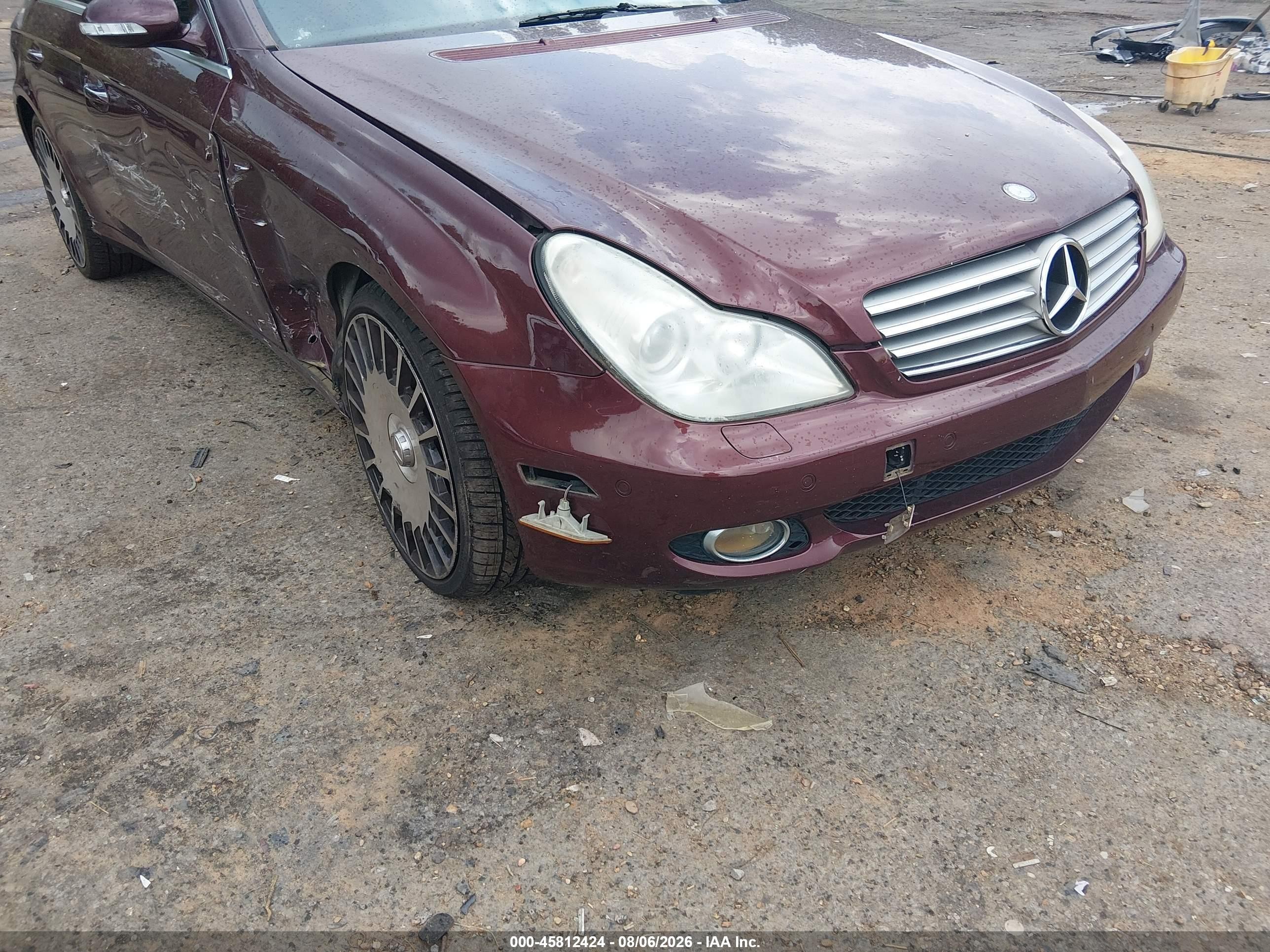2007 Mercedes-benz Cls 550 Maroon vin: WDDDJ72X47A095271