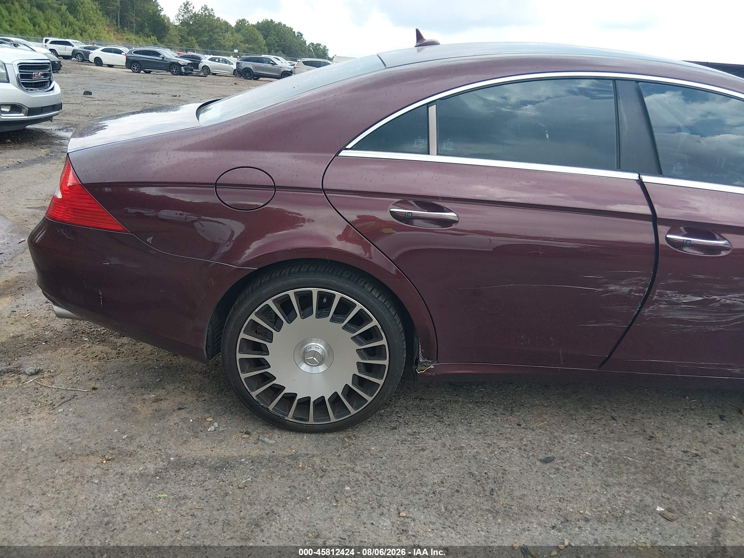 2007 Mercedes-benz Cls 550 Maroon vin: WDDDJ72X47A095271