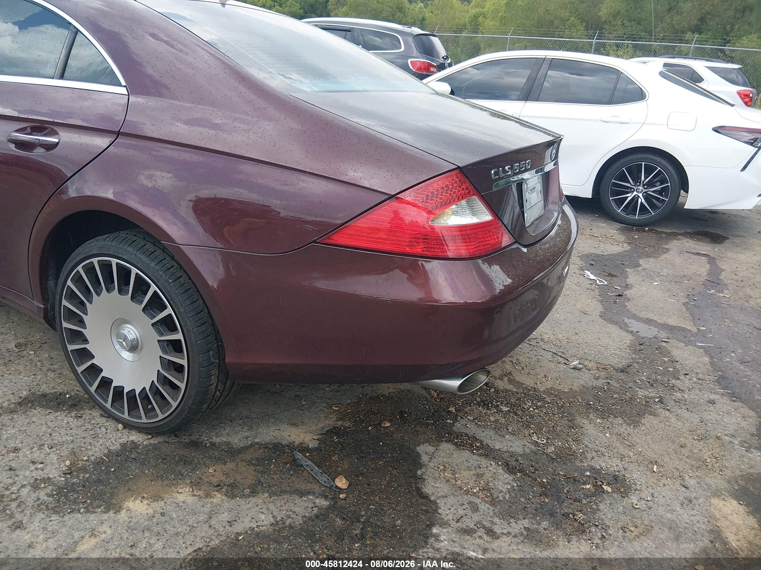 2007 Mercedes-benz Cls 550 Maroon vin: WDDDJ72X47A095271