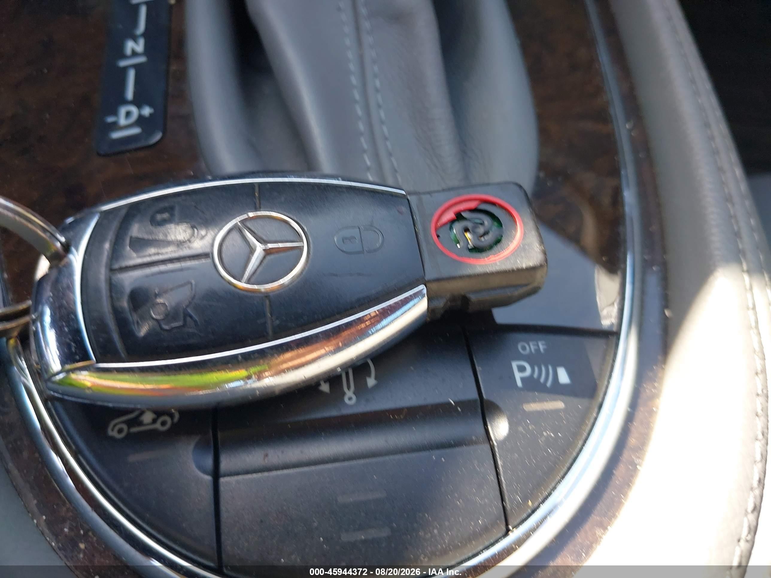 2008 Mercedes-benz Cls 550   Silver vin: WDDDJ72X58A117618