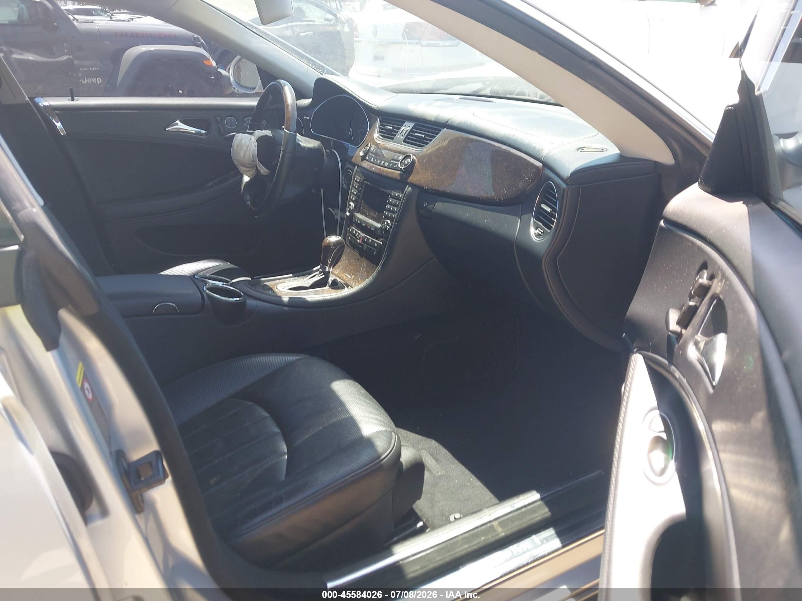 2008 Mercedes-benz Cls 550   Gray vin: WDDDJ72X68A116395