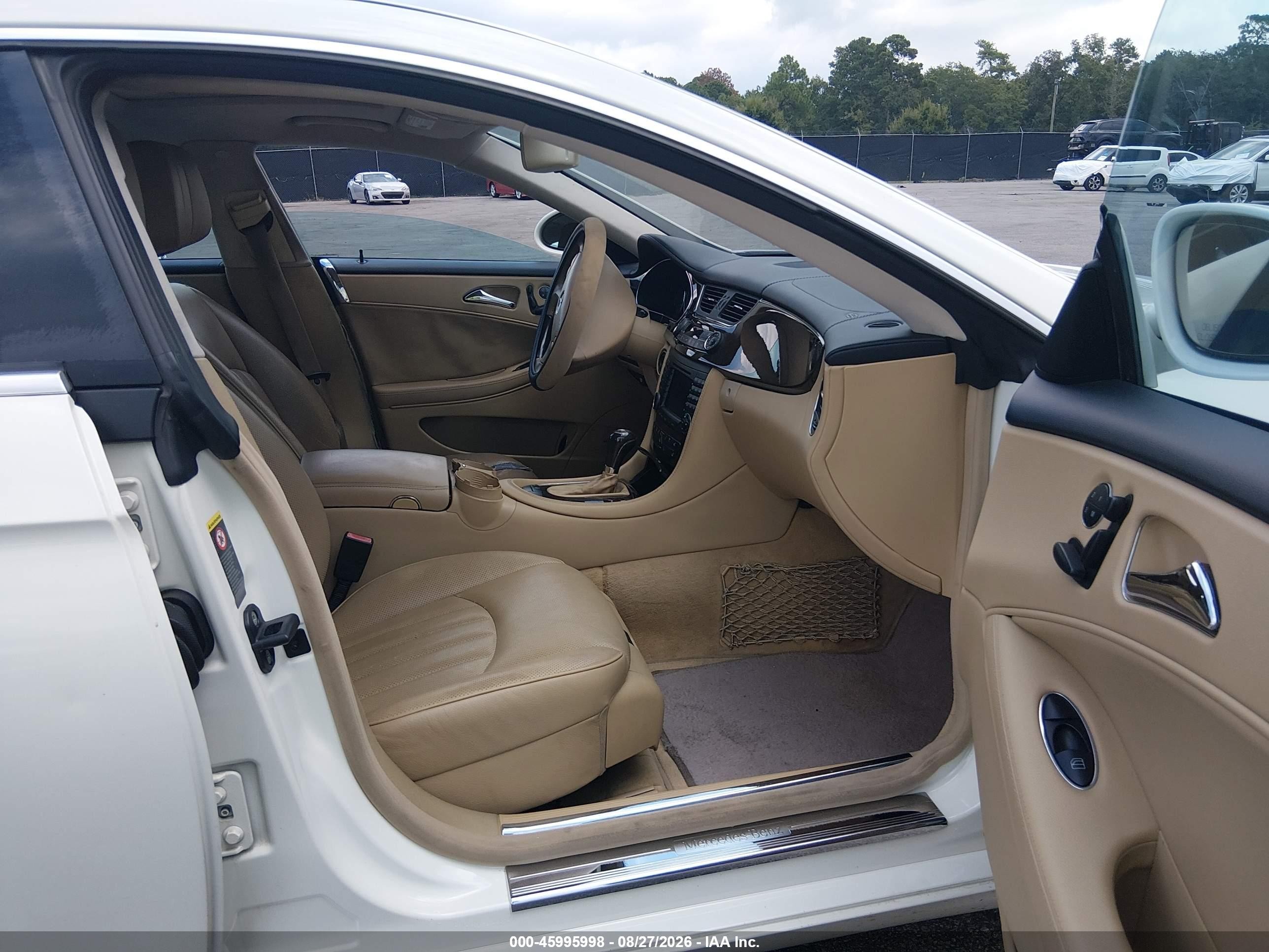 2007 Mercedes-benz Cls 550   Белый vin: WDDDJ72X87A085049