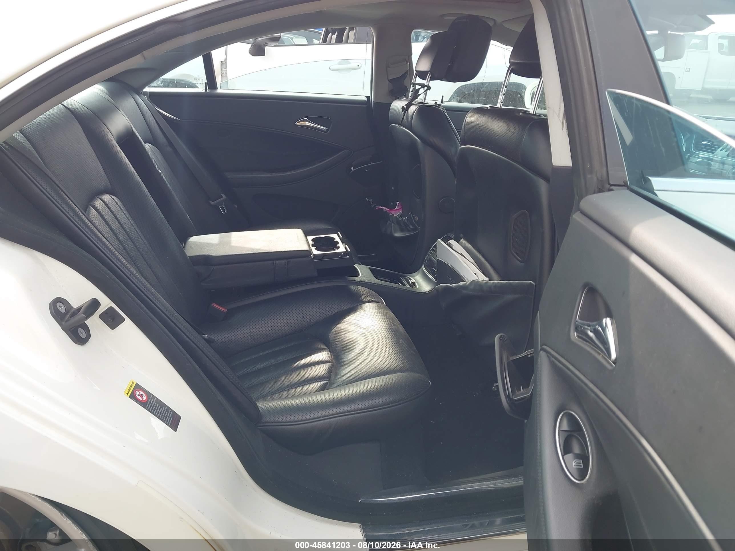 2009 Mercedes-benz Cls 550   White vin: WDDDJ72X89A144815