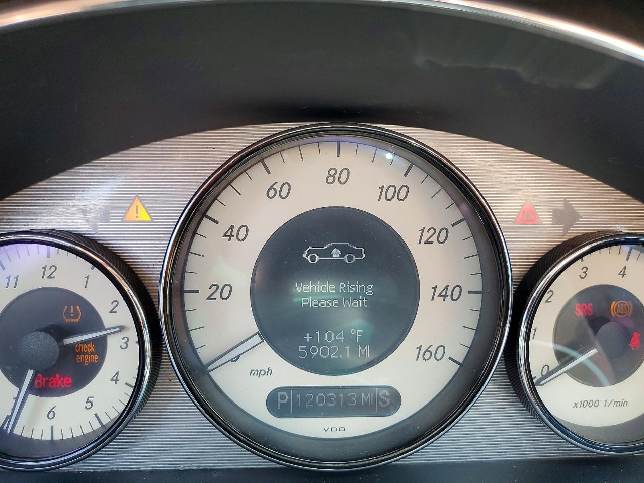 2009 Mercedes-benz Cls 550 Silver vin: WDDDJ72X99A144807