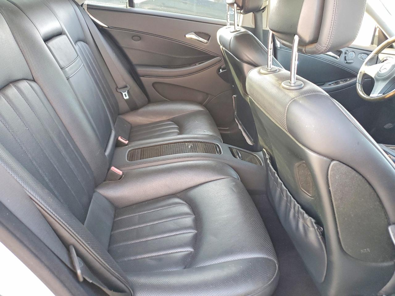 2009 Mercedes-benz Cls 550 Silver vin: WDDDJ72X99A144807