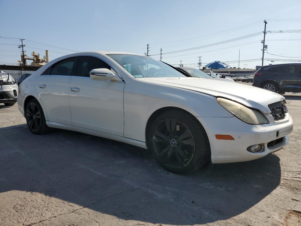 2009 Mercedes-benz Cls 550 Белый vin: WDDDJ72XX9A142757