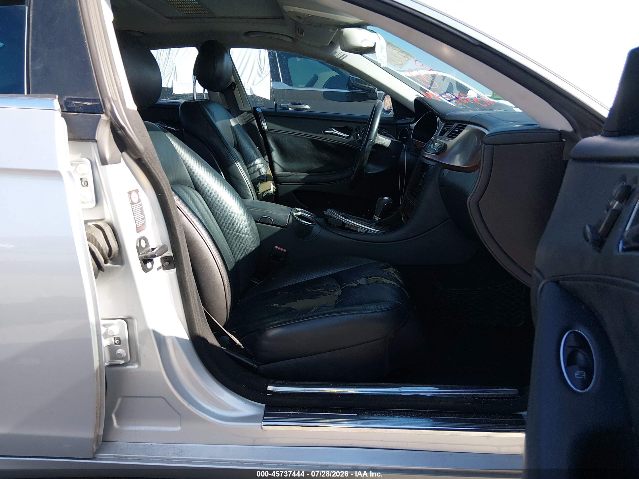 2006 Mercedes-benz Cls 500   Серебряный vin: WDDDJ75X76A009543