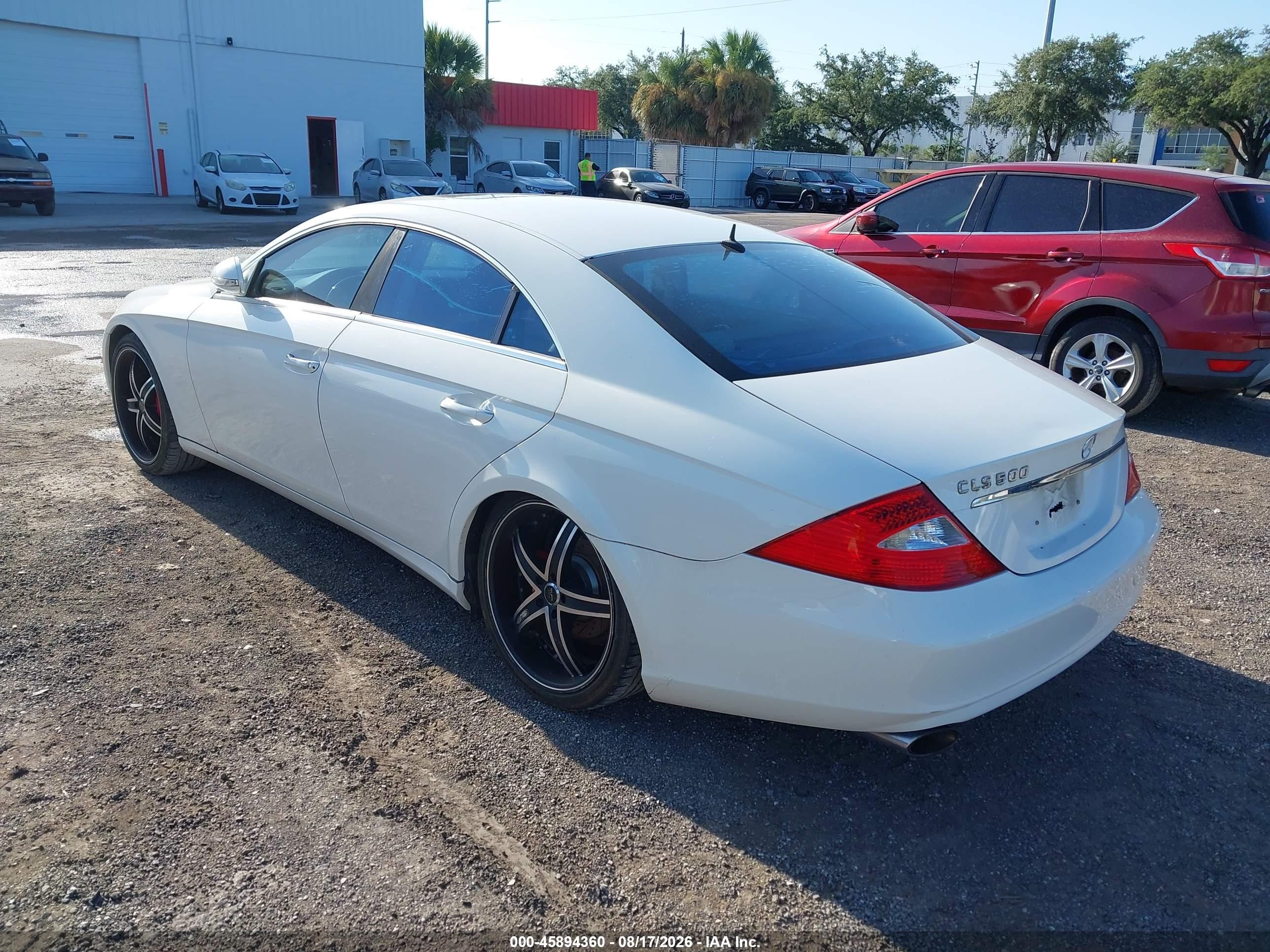 2006 Mercedes-benz Cls 500   White vin: WDDDJ75X86A018171