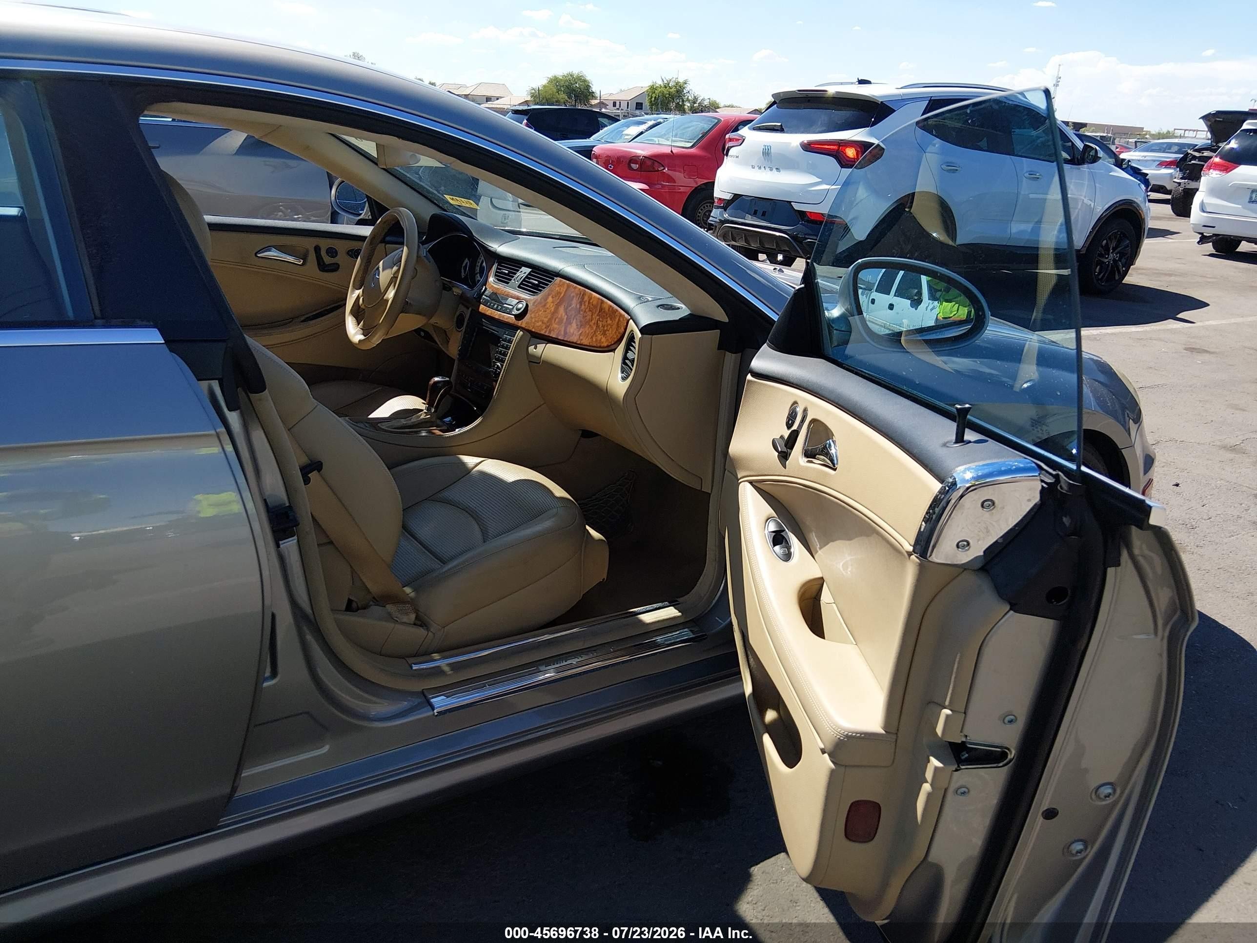2006 Mercedes-benz Cls 55 Amg   Beige vin: WDDDJ76X16A070465
