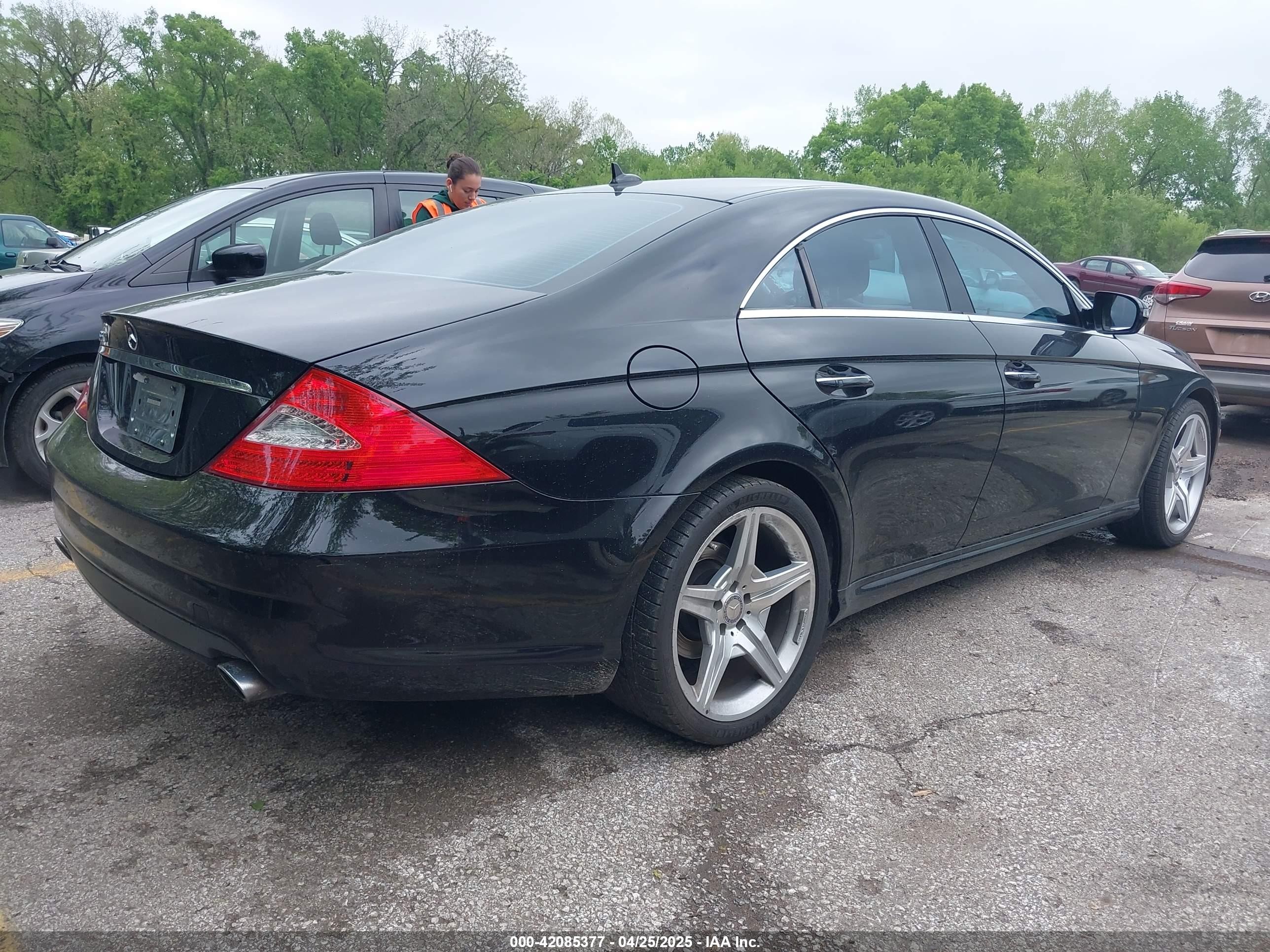 2010 Mercedes-benz Cls 550   Black vin: WDDDJ7CB4AA164339