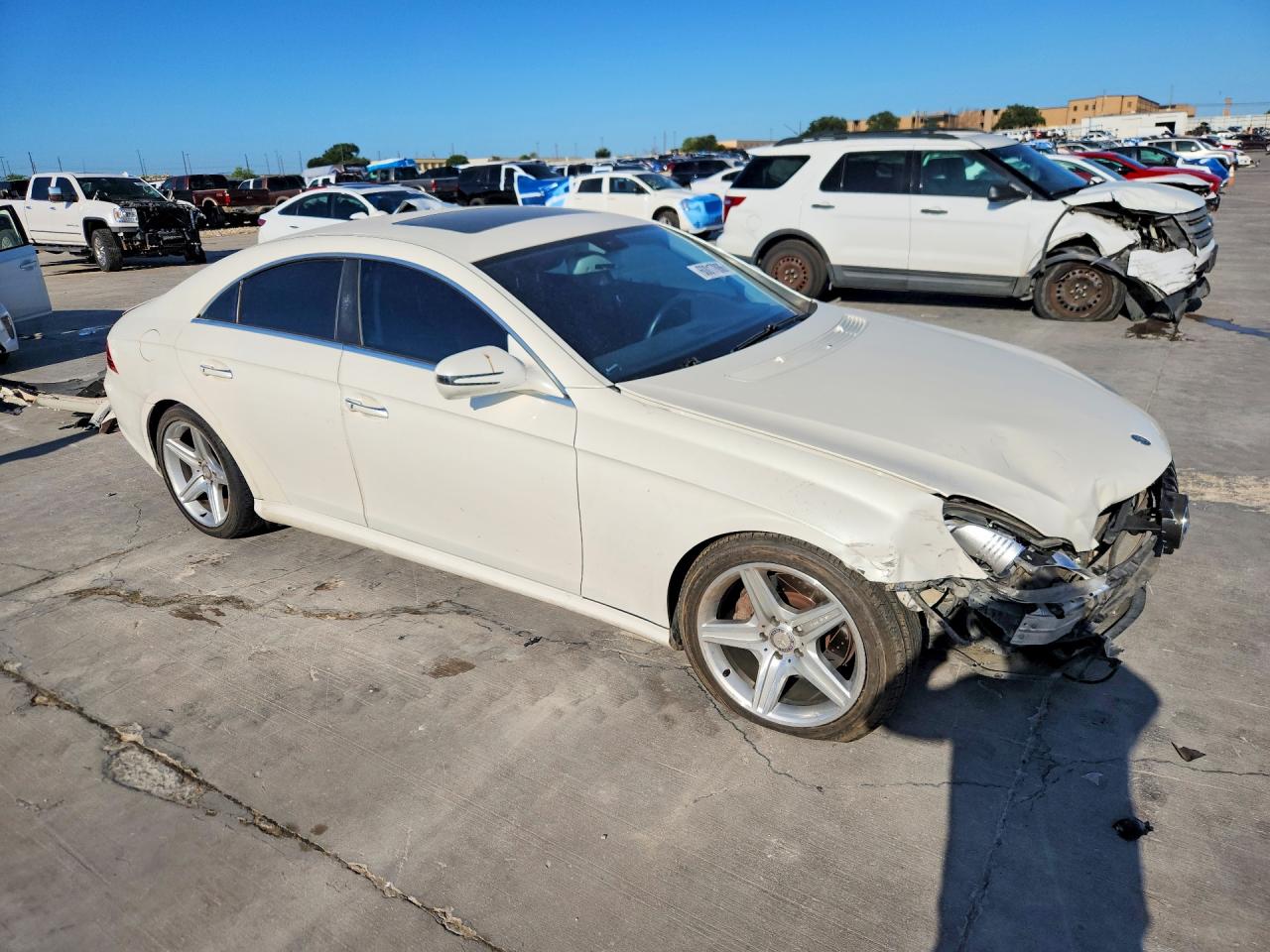 2011 Mercedes-benz Cls 550 White vin: WDDDJ7CB5BA168398