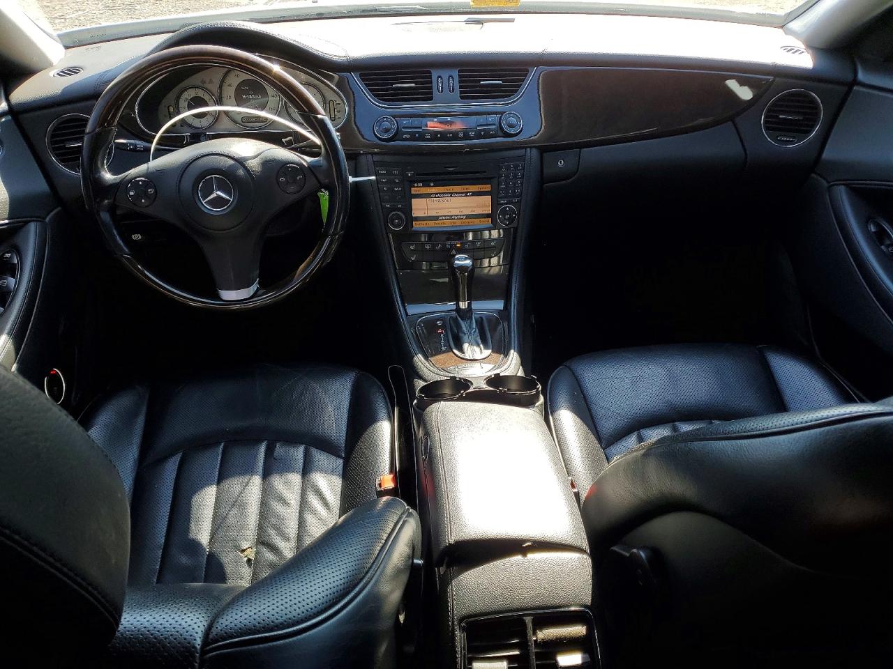 2010 Mercedes-benz Cls 550 White vin: WDDDJ7CB7AA164495