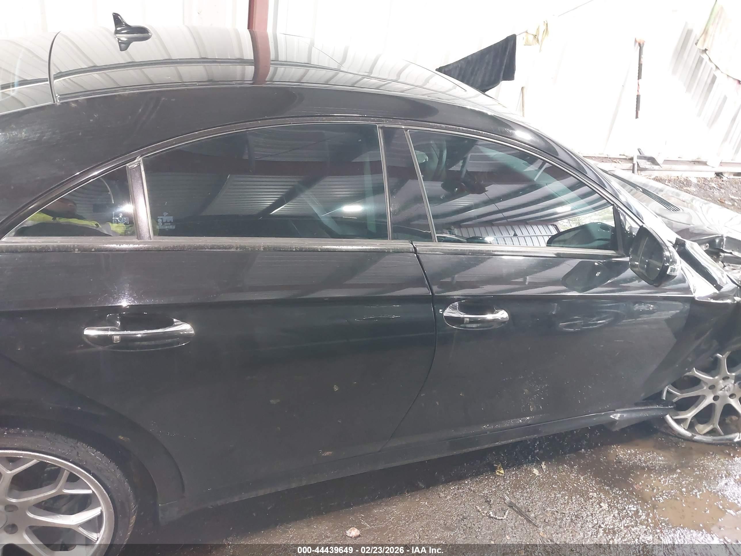 2010 Mercedes-benz Cls 550   Black vin: WDDDJ7CB8AA164053