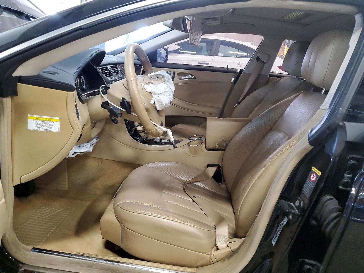 2011 Mercedes-benz Cls 550 Black vin: WDDDJ7CB9BA172843