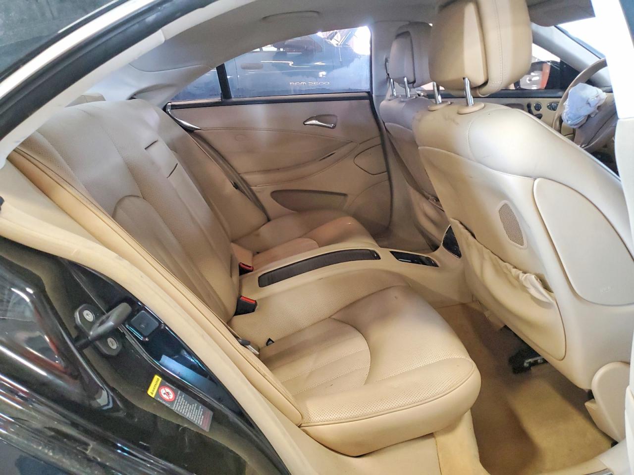2011 Mercedes-benz Cls 550 Black vin: WDDDJ7CB9BA172843