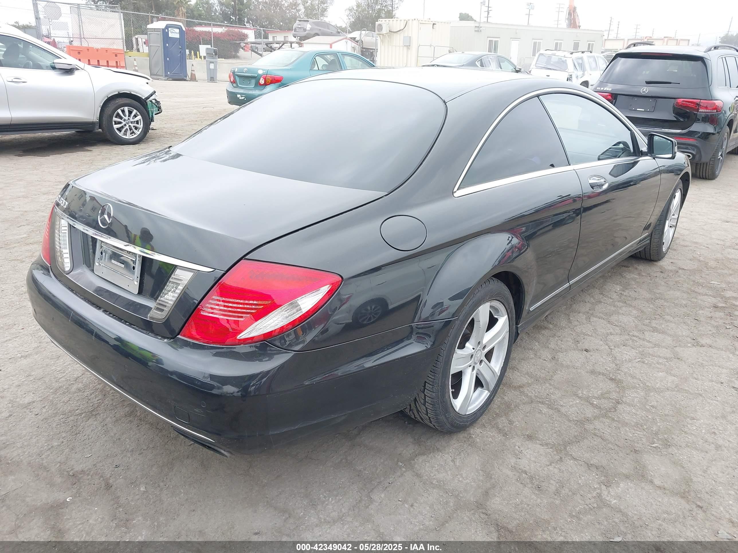 2011 Mercedes-benz Cl 600   Серый vin: WDDEJ7GB5BA026616