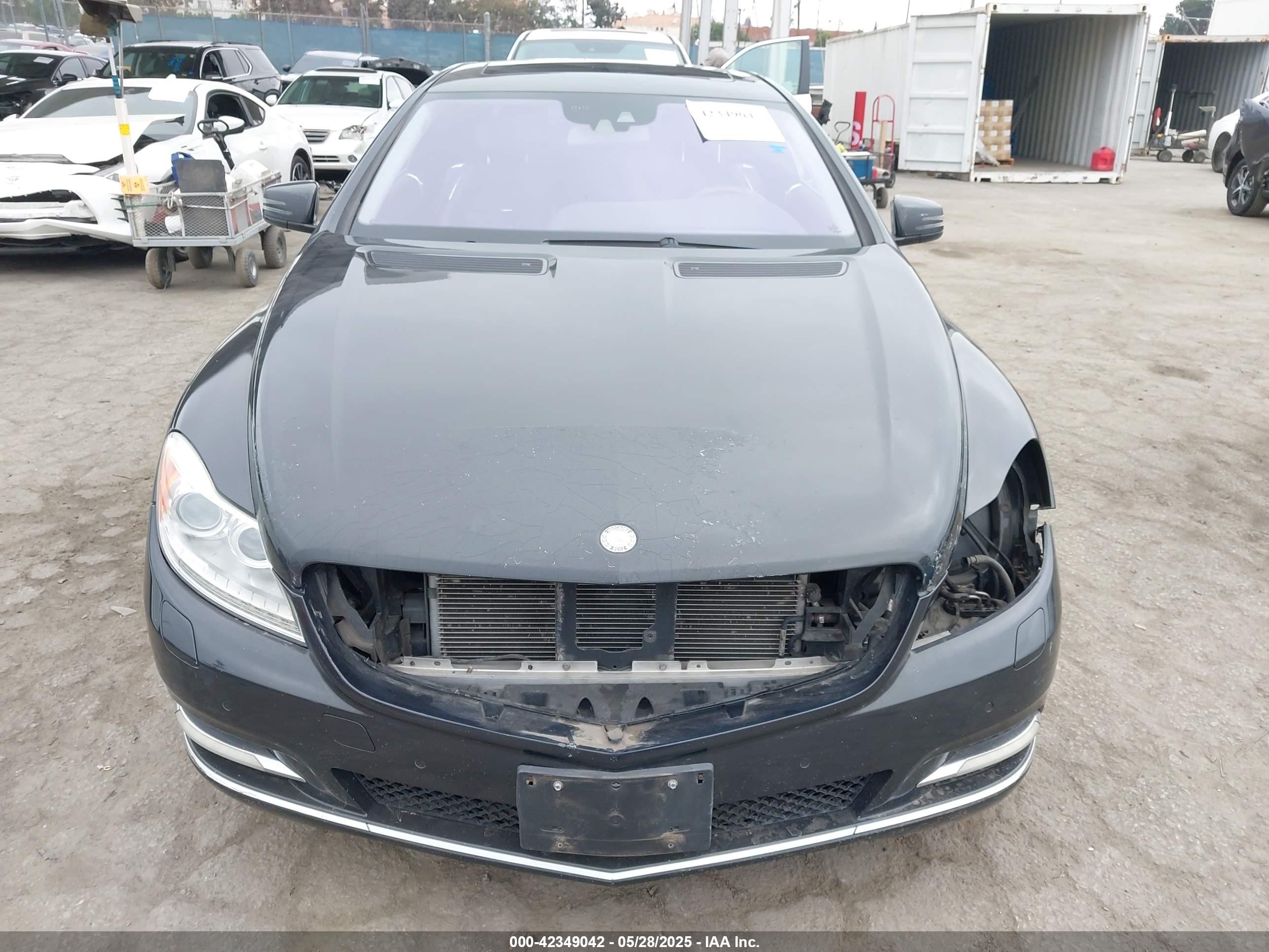 2011 Mercedes-benz Cl 600   Серый vin: WDDEJ7GB5BA026616