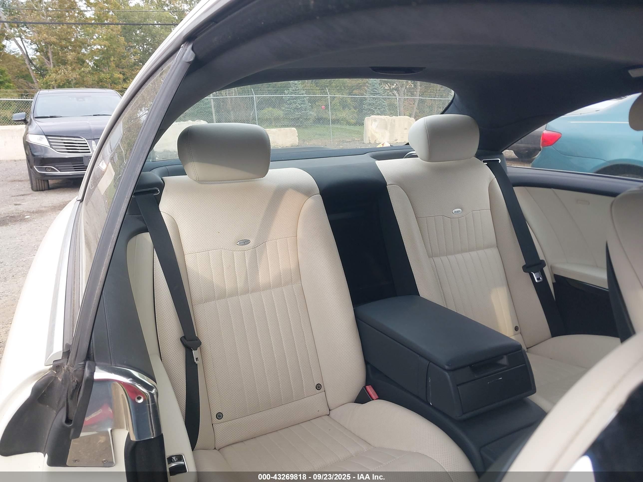 2009 Mercedes-benz Cl 550 4matic Белый vin: WDDEJ86X39A021038