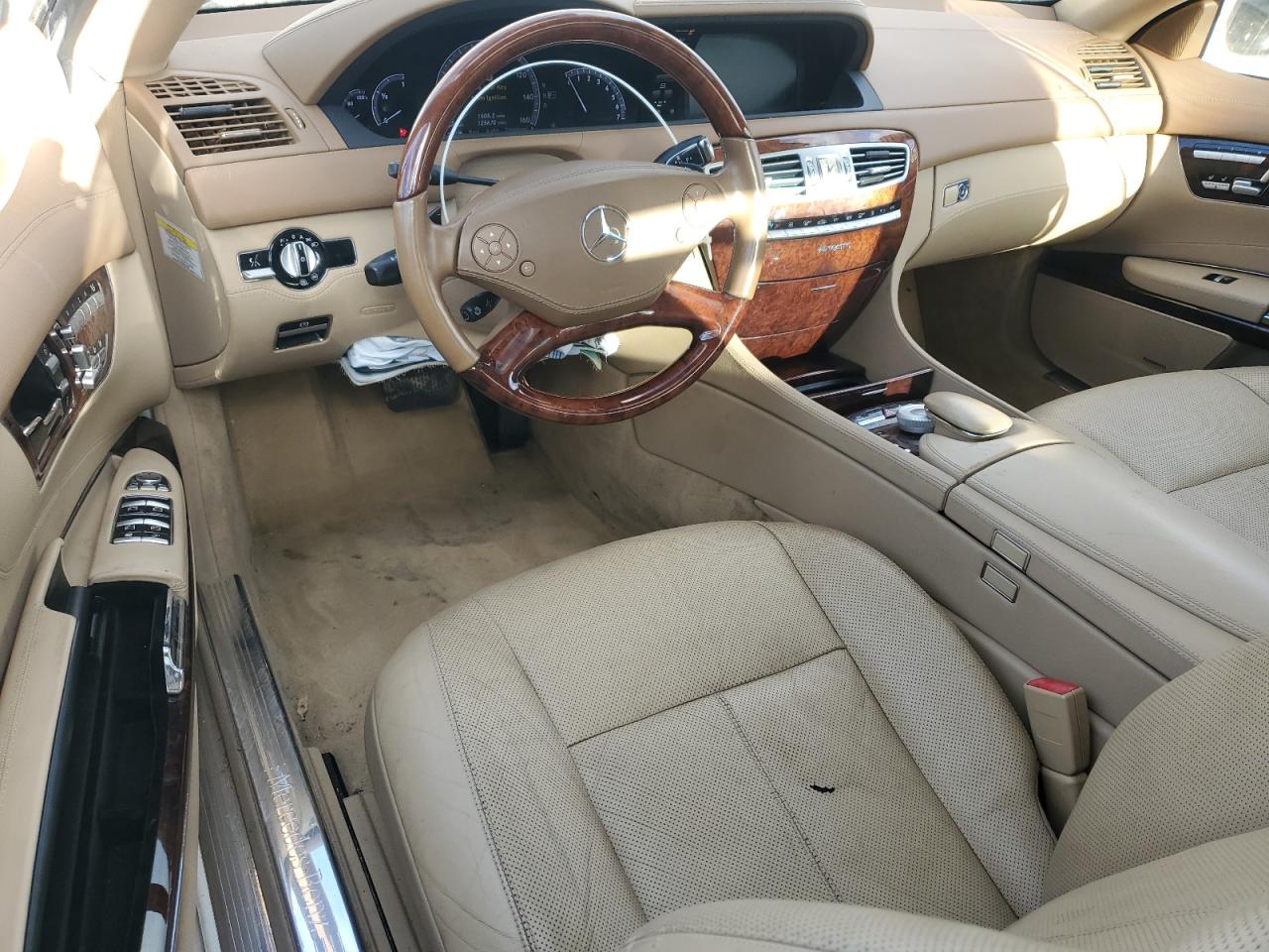 2013 Mercedes-benz Cl 550 4matic White vin: WDDEJ9EB0DA030736