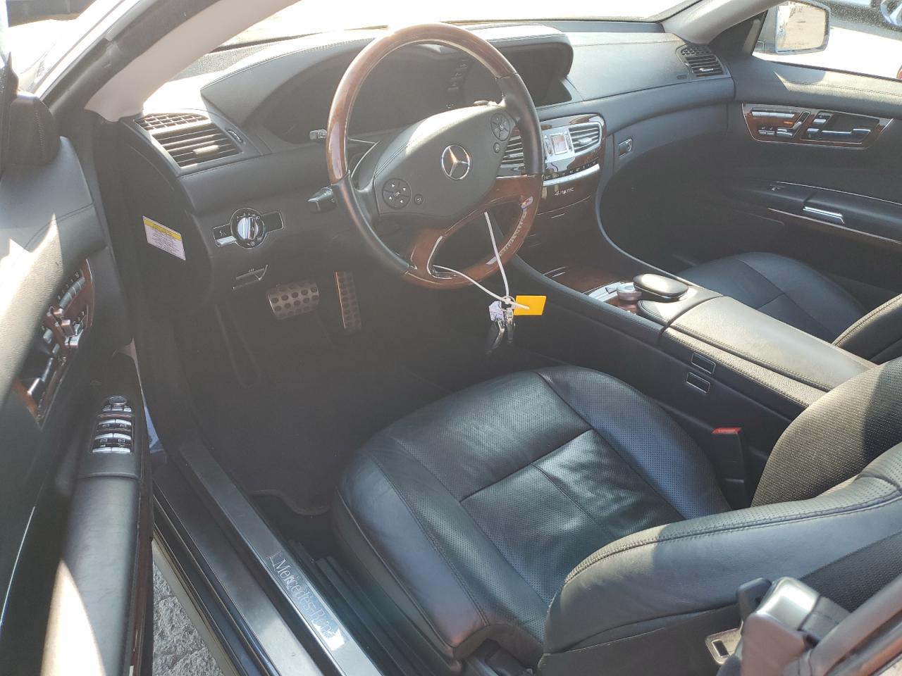 2011 Mercedes-benz Cl 550 4matic Серый vin: WDDEJ9EB3BA026810