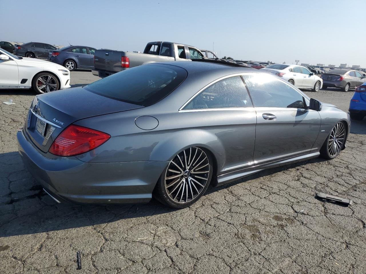 2011 Mercedes-benz Cl 550 4matic Серый vin: WDDEJ9EB3BA026810