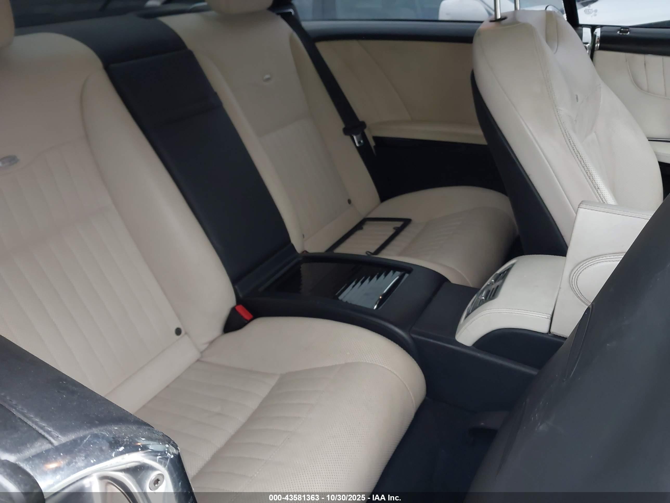 2011 Mercedes-benz Cl 550 4matic White vin: WDDEJ9EB5BA026811
