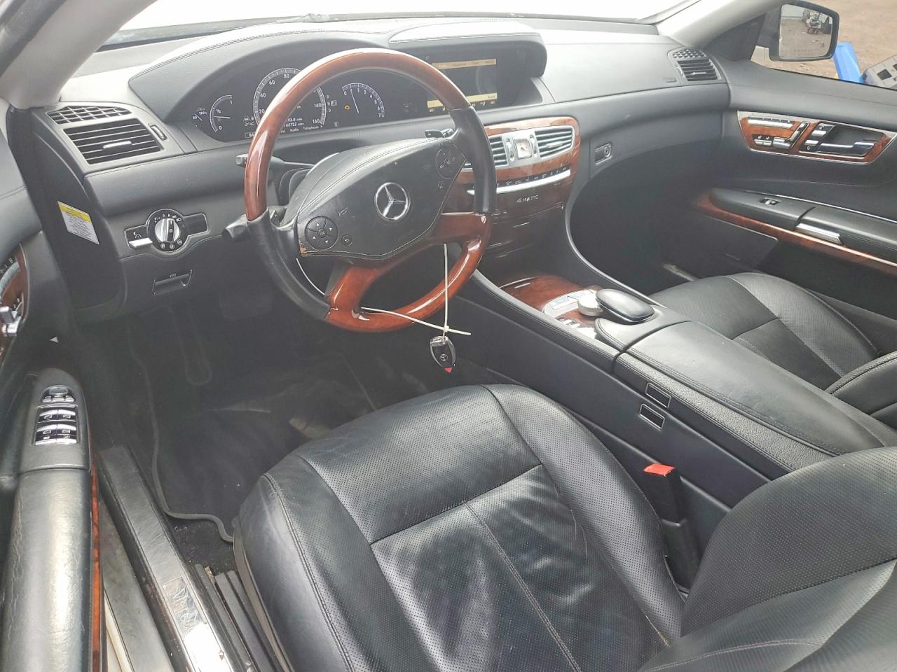 2013 Mercedes-benz Cl 550 4matic White vin: WDDEJ9EB7DA031513