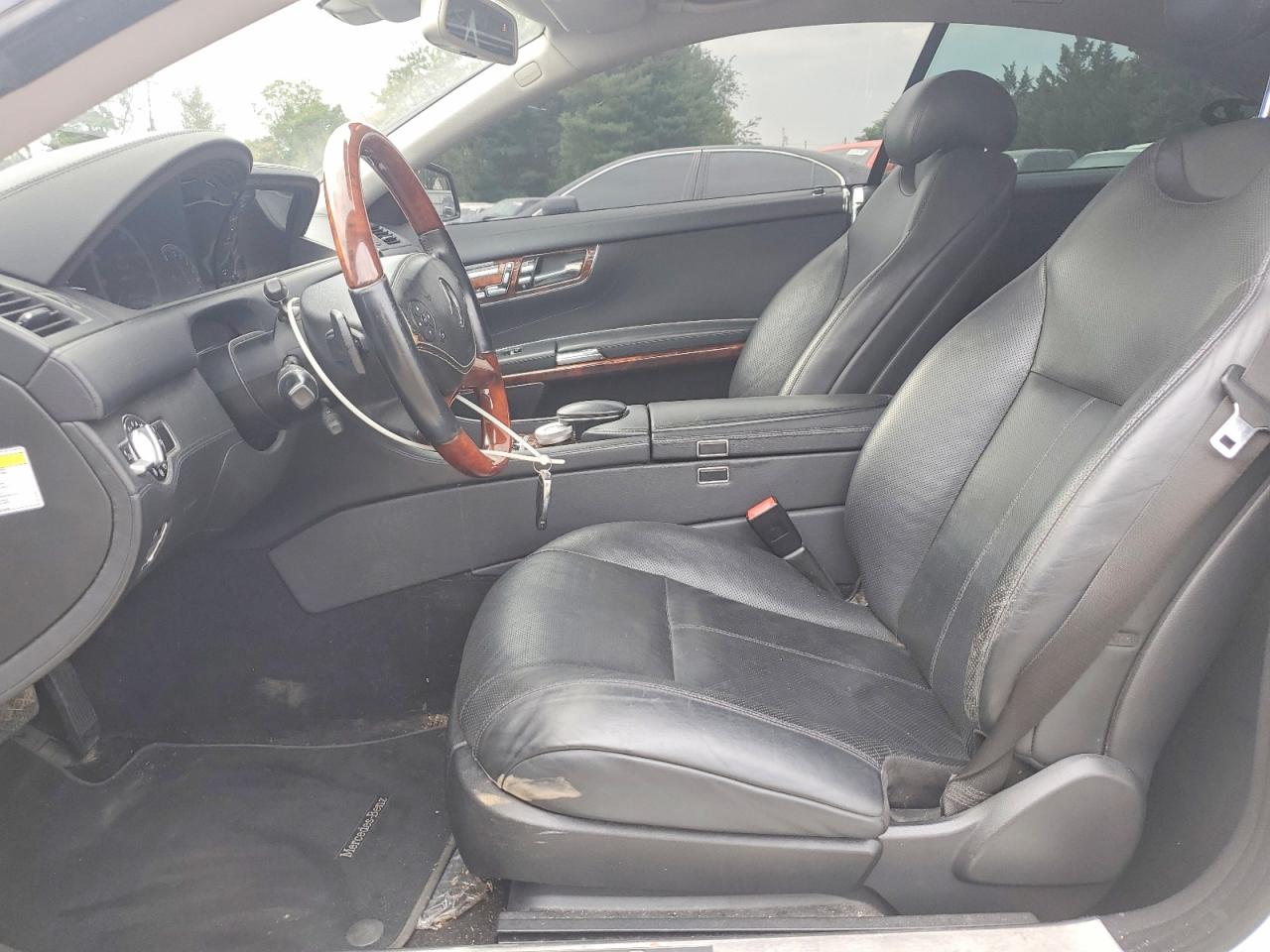2013 Mercedes-benz Cl 550 4matic White vin: WDDEJ9EB7DA031513