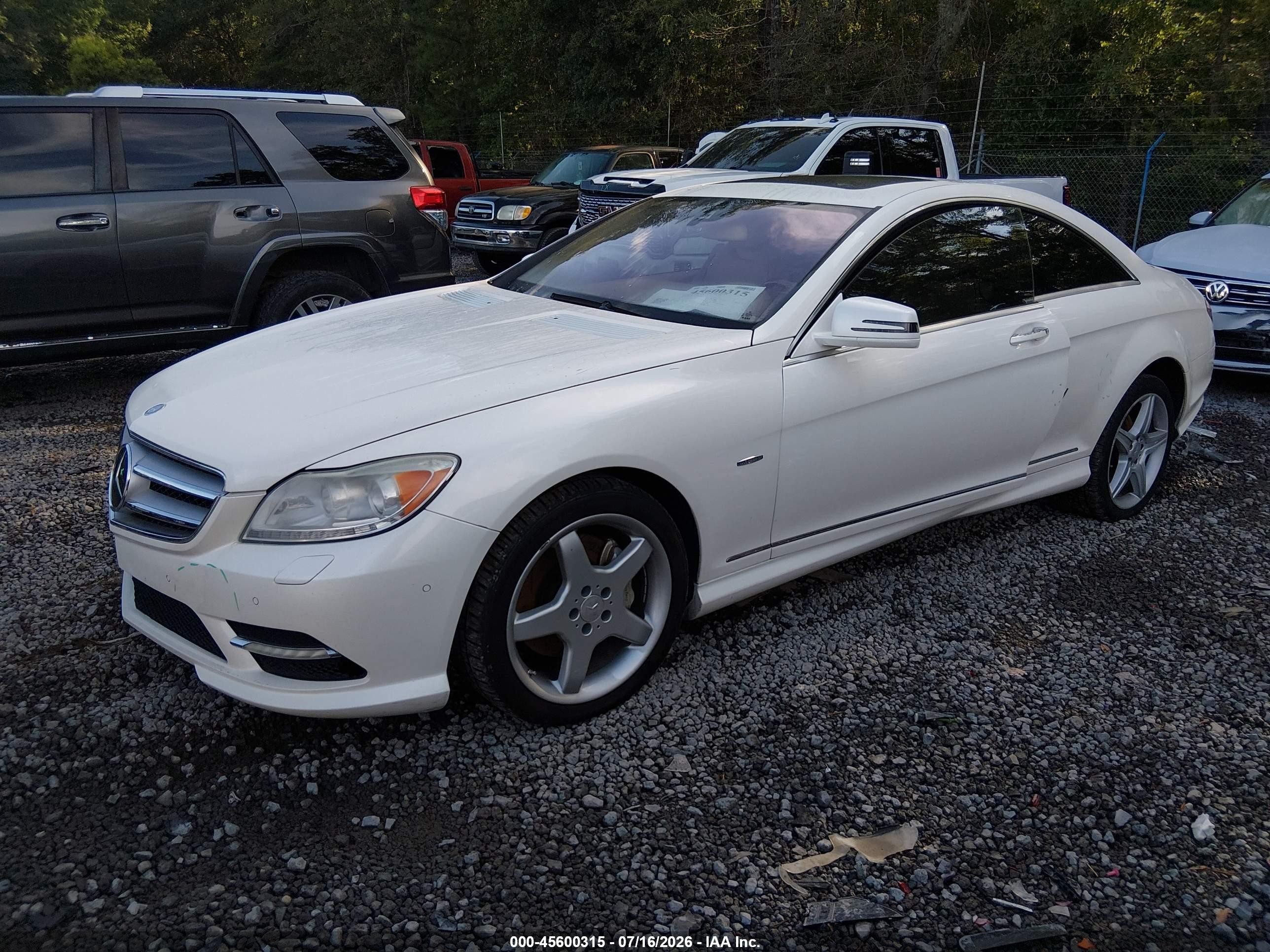 2011 Mercedes-benz Cl 550 4matic White vin: WDDEJ9EB9BA027203