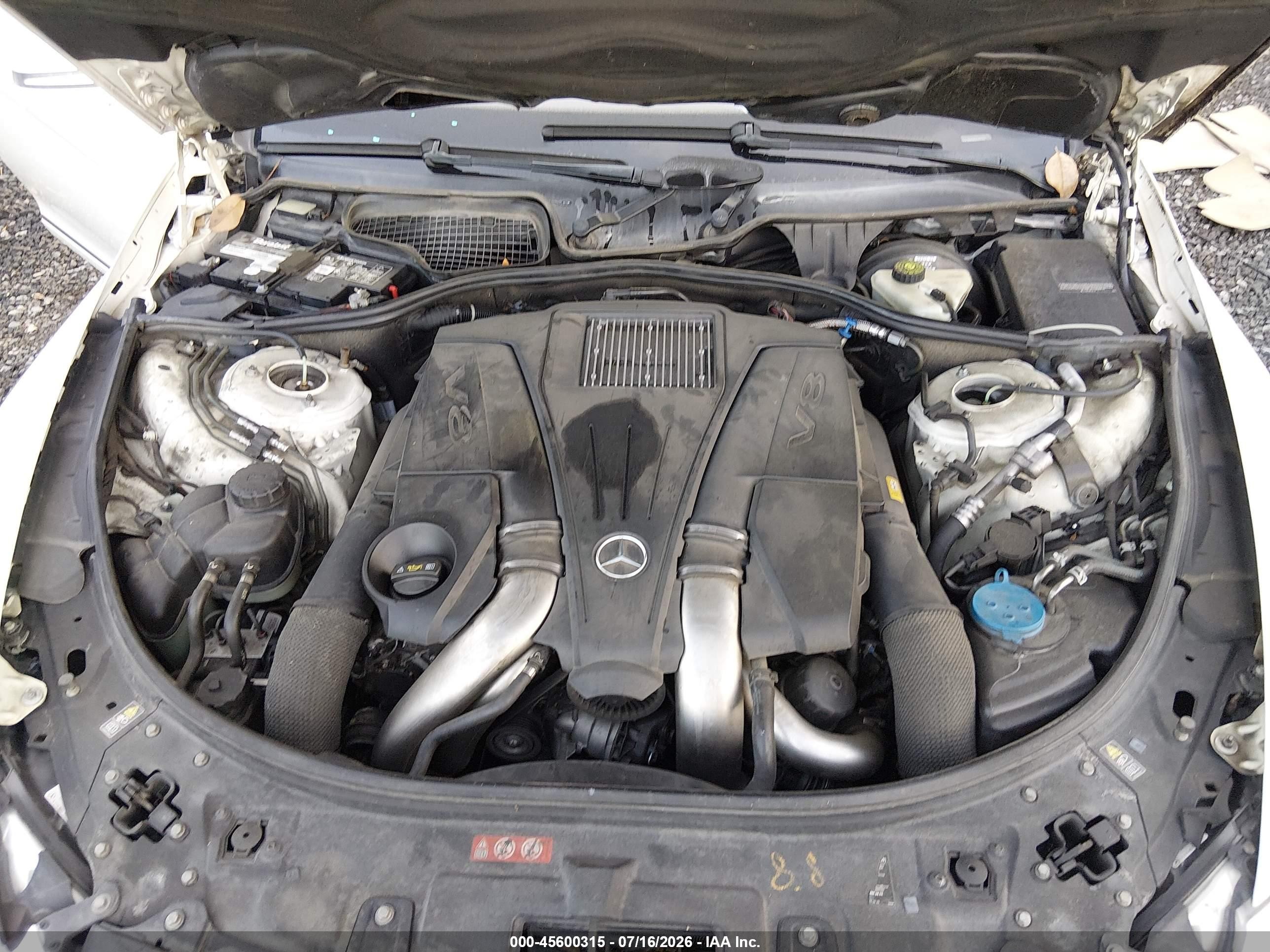 2011 Mercedes-benz Cl 550 4matic White vin: WDDEJ9EB9BA027203