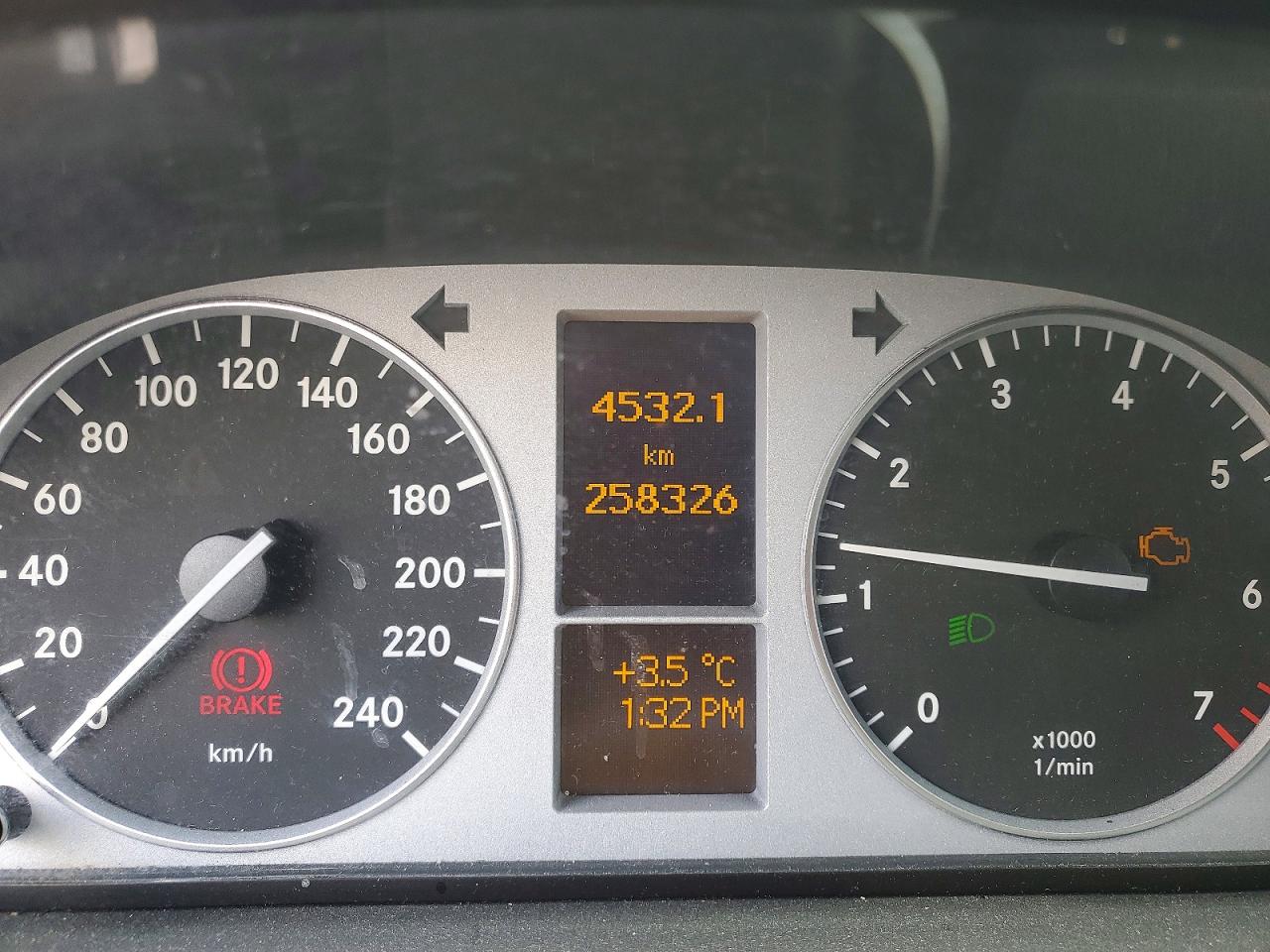 2008 Mercedes Benz B200 Silver vin: WDDFH33XX8J305935