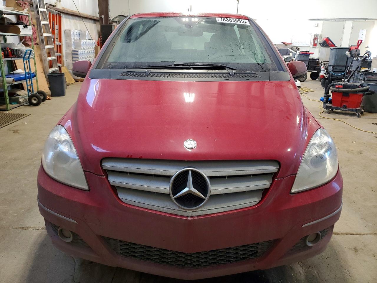 2009 Mercedes-benz B200 Красный vin: WDDFH33XX9J435943