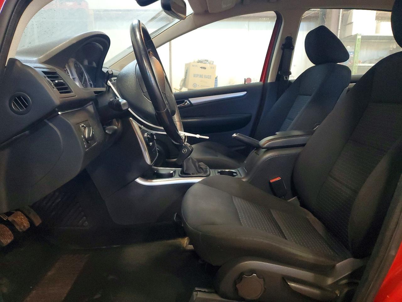 2009 Mercedes-benz B200 Красный vin: WDDFH33XX9J435943