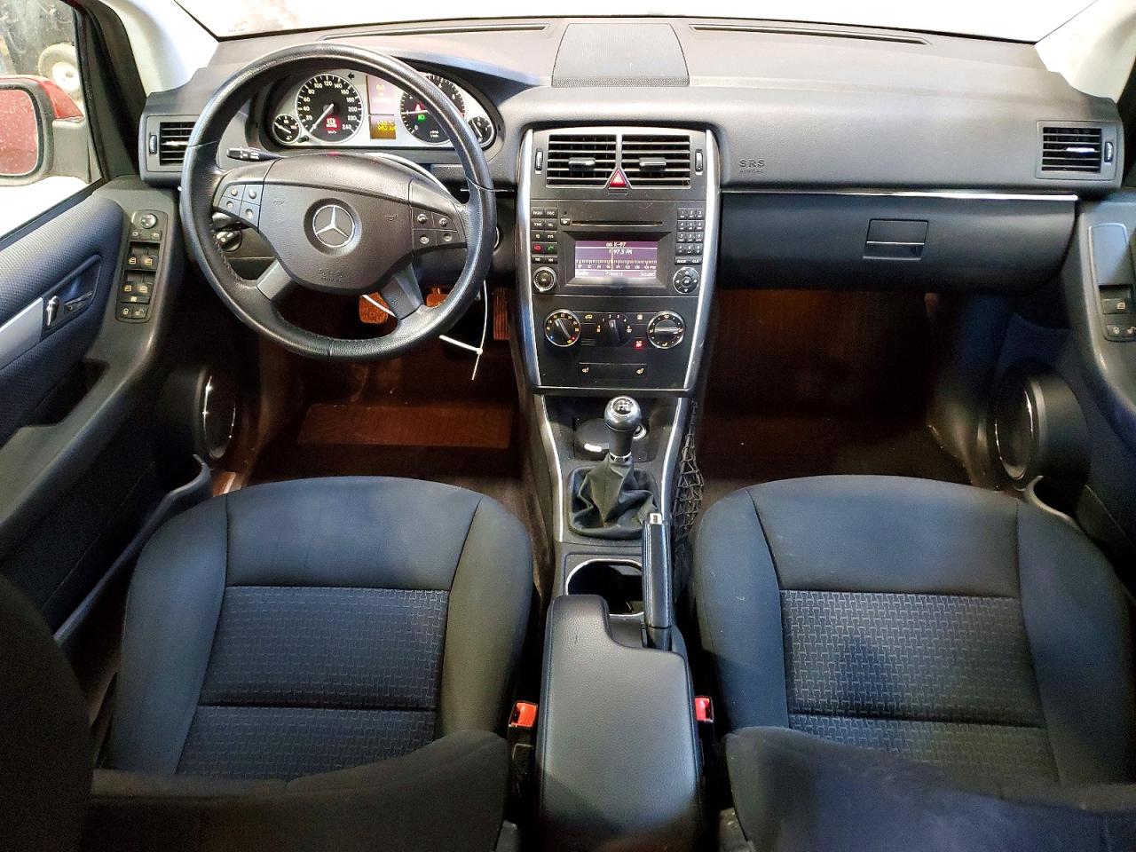 2009 Mercedes-benz B200 Красный vin: WDDFH33XX9J435943