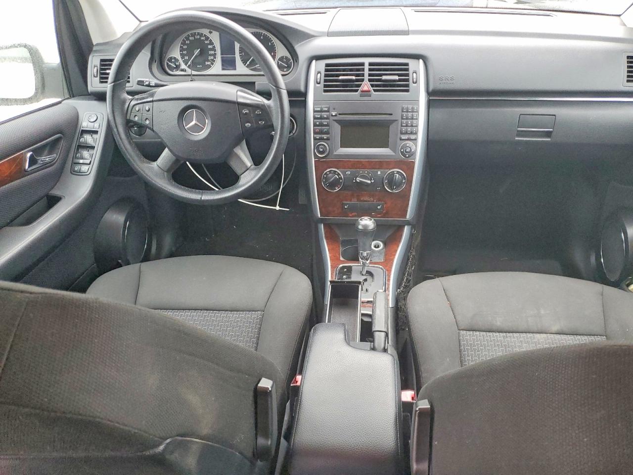 2009 Mercedes Benz B200 Белый vin: WDDFH33XX9J479960