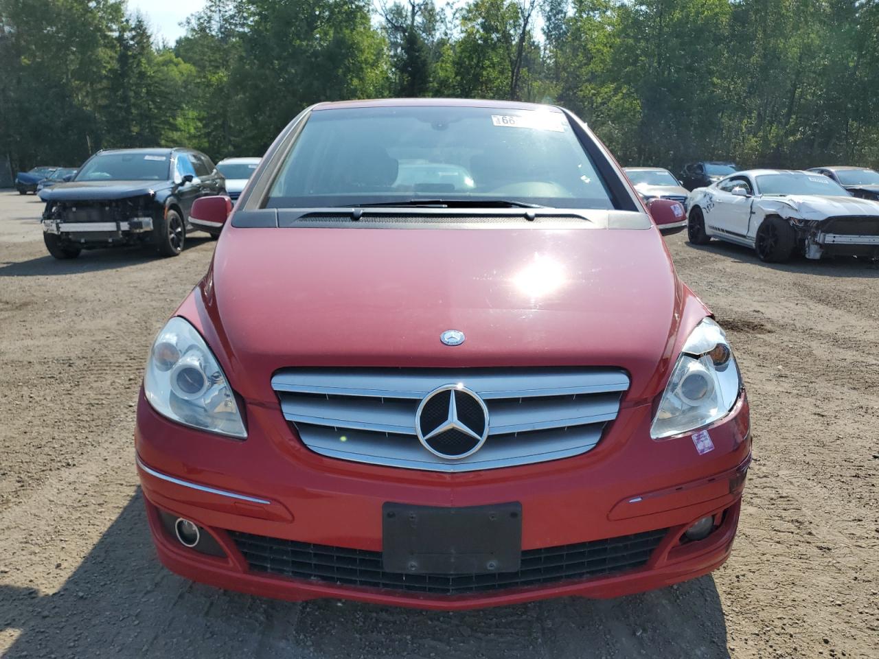 2008 Mercedes-benz B200 Red vin: WDDFH34X28J363617