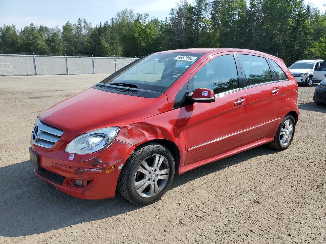 2008 Mercedes-benz B200 Red vin: WDDFH34X28J363617