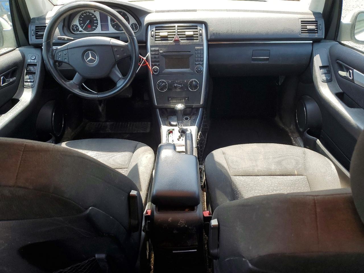 2010 Mercedes-benz B200 Белый vin: WDDFH3DB0AJ572526