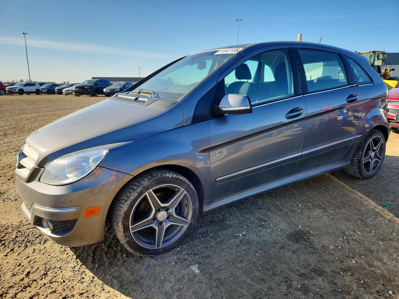 2011 Mercedes-benz B200 Silver vin: WDDFH3DB1BJ678176
