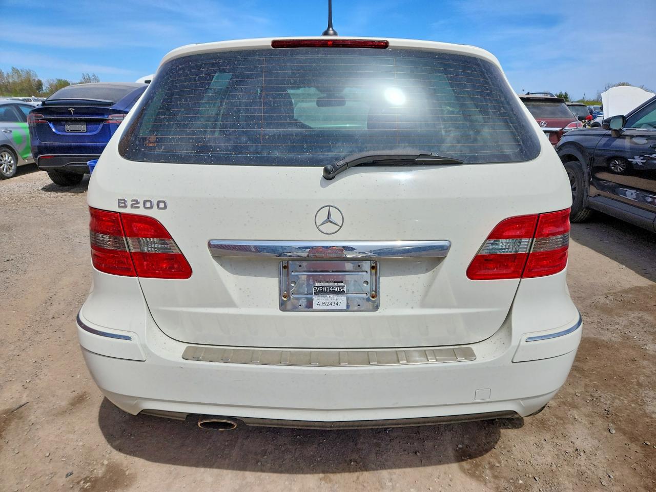 2010 Mercedes-benz B200 White vin: WDDFH3DB2AJ524347